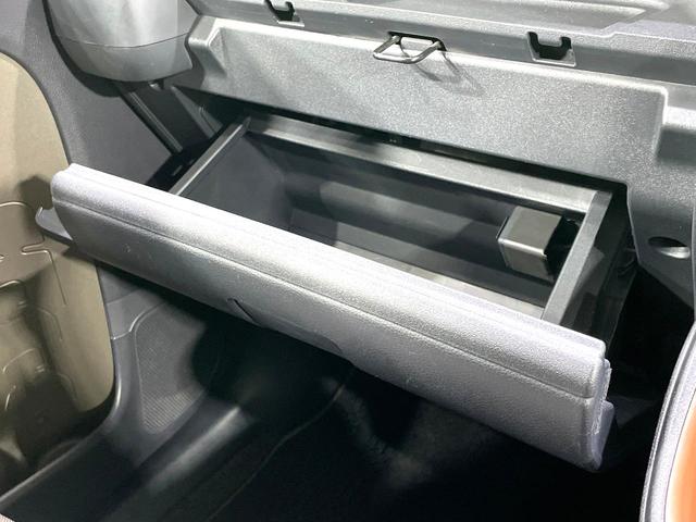 シエンタ ハイブリッドＺ　禁煙車　両側電動スライドドア　セーフティセンス　純正１０．５型ディスプレイオーディオ　レーダークルーズ　バックカメラ　ＥＴＣ２．０　Ｂｌｕｅｔｏｏｔｈ接続　フルセグ　シートヒーター　ＬＥＤヘッド（33枚目）