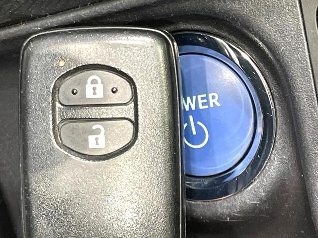 アクア S 禁煙車 セーフティセンスC パナソニックナビ バックカメラ Bluetooth接続 フルセグTV スマートキー シートヒーター LEDヘッド/LEDフォグライト 純正15インチAW オートエアコン(7枚目)