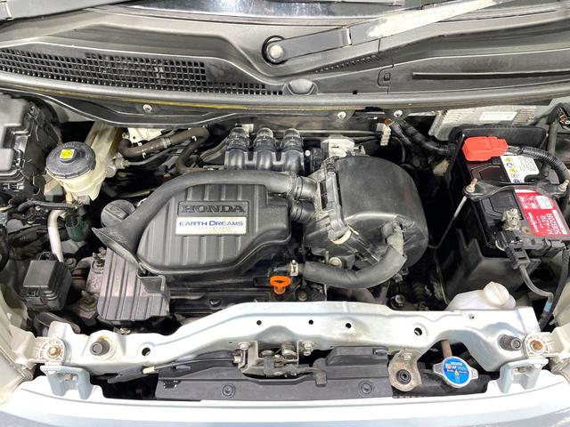 N-BOX G SSパッケージ 禁煙車 パイオニアナビ 両側電動スライド シティブレーキアクティブシステム 純正14インチアルミホイール オートエアコン スマートキー CD再生 電動格納ミラー アイドリングストップ 盗難防止システム(18枚目)