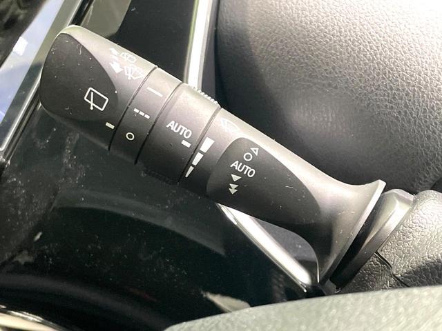 プリウス Sセーフティプラス 禁煙車 セーフティセンス 純正9型ナビ バックカメラ Bluetooth接続 ドラレコ ETC フルセグ レーダークルーズ スマートキー LEDヘッド/LEDフォグライト オートマチックハイビーム(45枚目)