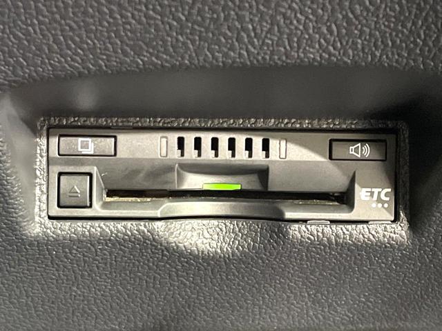 プリウス Sセーフティプラス 禁煙車 セーフティセンス 純正9型ナビ バックカメラ Bluetooth接続 ドラレコ ETC フルセグ レーダークルーズ スマートキー LEDヘッド/LEDフォグライト オートマチックハイビーム(48枚目)