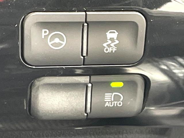 プリウス Sセーフティプラス 禁煙車 セーフティセンス 純正9型ナビ バックカメラ Bluetooth接続 ドラレコ ETC フルセグ レーダークルーズ スマートキー LEDヘッド/LEDフォグライト オートマチックハイビーム(50枚目)