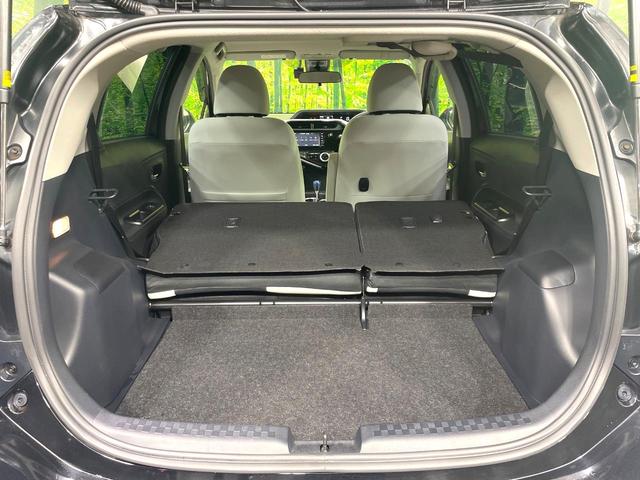 アクア クロスオーバー　純正ナビ　バックカメラ　禁煙車　衝突軽減装置　車線逸脱警報　オートマチックハイビーム　合皮シート　シートヒーター　ドラレコ　フルセグ　Ｂｌｕｅｔｏｏｔｈ再生　ＥＴＣ　オートエアコン／ライト（10枚目）