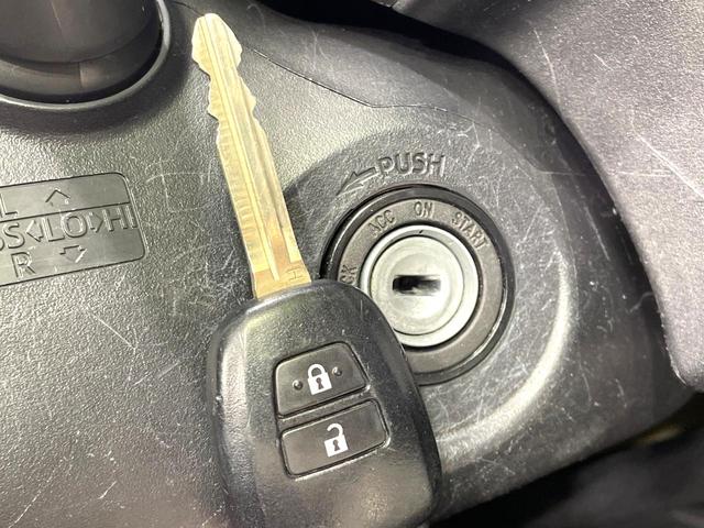 アクア クロスオーバー　純正ナビ　バックカメラ　禁煙車　セーフティセンス　車線逸脱警報　オートマチックハイビーム　クルーズコントロール　ハーフレザー　ドラレコ　フルセグ　Ｂｌｕｅｔｏｏｔｈ再生　ＥＴＣ　純正１６インチアルミ（29枚目）