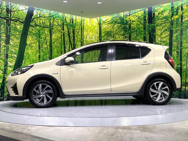 アクア クロスオーバー　純正ナビ　バックカメラ　禁煙車　セーフティセンス　車線逸脱警報　オートマチックハイビーム　クルーズコントロール　ハーフレザー　ドラレコ　フルセグ　Ｂｌｕｅｔｏｏｔｈ再生　ＥＴＣ　純正１６インチアルミ（41枚目）