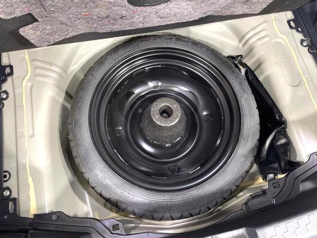 アクア クロスオーバー　純正ナビ　バックカメラ　禁煙車　セーフティセンス　車線逸脱警報　オートマチックハイビーム　クルーズコントロール　ハーフレザー　ドラレコ　フルセグ　Ｂｌｕｅｔｏｏｔｈ再生　ＥＴＣ　純正１６インチアルミ（46枚目）