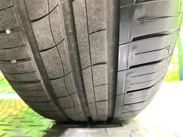 アクア クロスオーバー　純正ナビ　バックカメラ　禁煙車　セーフティセンス　車線逸脱警報　オートマチックハイビーム　クルーズコントロール　ハーフレザー　ドラレコ　フルセグ　Ｂｌｕｅｔｏｏｔｈ再生　ＥＴＣ　純正１６インチアルミ（50枚目）