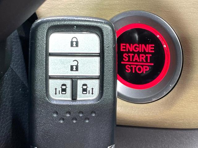 フリード Ｇ・ホンダセンシング　禁煙車　純正ディプレイオーディオ　両側電動スライドドア　ホンダセンシング　アダプティブクルーズ　バックカメラ　ＥＴＣ　Ｂｌｕｅｔｏｏｔｈ接続　６人乗り　車線逸脱警報　スマートキー　ステアリングスイッチ（64枚目）