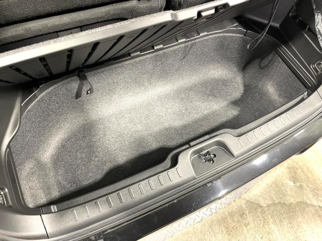 セレナ ｅ－パワー　ハイウェイスターＶ　禁煙車　セーフティパックＡ　純正９型ナビ　フリップダウンモニター　プロパイロット　両側電動スライドドア　全方位運転支援システム　純正ＯＰ１６インチＡＷ　ＥＴＣ　フルセグＴＶ　ドラレコ　ＬＥＤヘッド（30枚目）