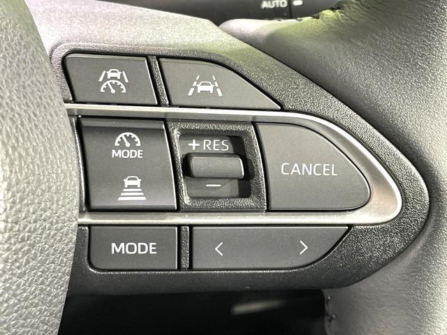 ヴォクシー ハイブリッドＳ－Ｚ　禁煙車　両側電動ドア　純正１０型ナビ　１３．２型後席モニター　セーフティセンス　レーダークルーズ　ハーフレザーシート　コーナーセンサー　スマートキー　ＬＥＤヘッド　ＥＴＣ２．０　純正１７インチアルミ（7枚目）