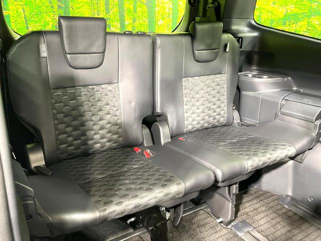 ヴォクシー ハイブリッドＳ－Ｚ　禁煙車　両側電動ドア　純正１０型ナビ　１３．２型後席モニター　セーフティセンス　レーダークルーズ　ハーフレザーシート　コーナーセンサー　スマートキー　ＬＥＤヘッド　ＥＴＣ２．０　純正１７インチアルミ（10枚目）