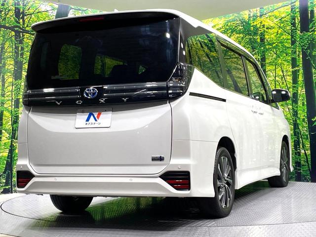 ヴォクシー ハイブリッドＳ－Ｚ　禁煙車　両側電動ドア　純正１０型ナビ　１３．２型後席モニター　セーフティセンス　レーダークルーズ　ハーフレザーシート　コーナーセンサー　スマートキー　ＬＥＤヘッド　ＥＴＣ２．０　純正１７インチアルミ（18枚目）
