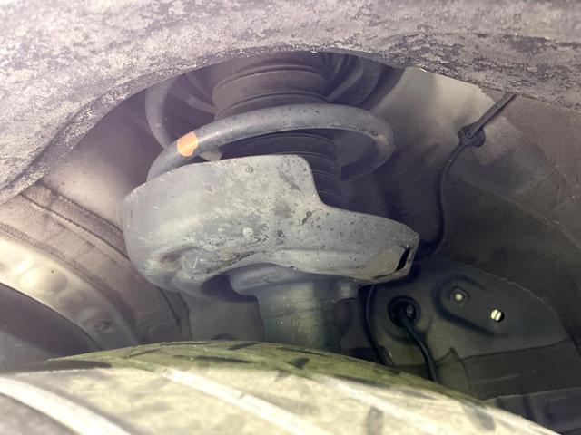 ヴォクシー ハイブリッドＳ－Ｚ　禁煙車　両側電動ドア　純正１０型ナビ　１３．２型後席モニター　セーフティセンス　レーダークルーズ　ハーフレザーシート　コーナーセンサー　スマートキー　ＬＥＤヘッド　ＥＴＣ２．０　純正１７インチアルミ（21枚目）