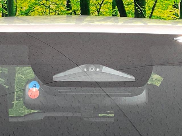 ヤリスクロス Ｘ　禁煙車　純正８型ディスプレイオーディオ　バックカメラ　セーフティセンス　レーダークルーズ　コーナーセンサー　スマートキー　レーンキープ　オートマチックハイビーム　ＥＴＣ　Ｂｌｕｅｔｏｏｔｈ　フルセグ（3枚目）