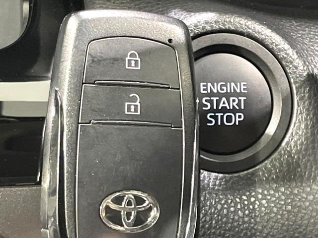 ヤリスクロス Ｘ　禁煙車　純正８型ディスプレイオーディオ　バックカメラ　セーフティセンス　レーダークルーズ　コーナーセンサー　スマートキー　レーンキープ　オートマチックハイビーム　ＥＴＣ　Ｂｌｕｅｔｏｏｔｈ　フルセグ（7枚目）