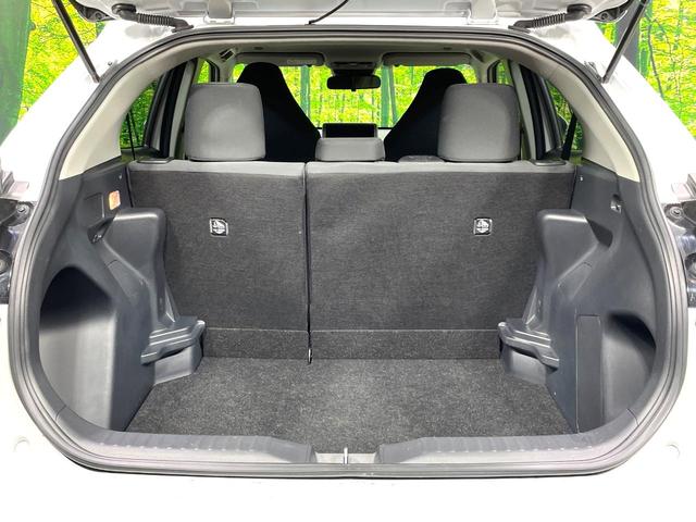 ヤリスクロス Ｘ　禁煙車　純正８型ディスプレイオーディオ　バックカメラ　セーフティセンス　レーダークルーズ　コーナーセンサー　スマートキー　レーンキープ　オートマチックハイビーム　ＥＴＣ　Ｂｌｕｅｔｏｏｔｈ　フルセグ（10枚目）