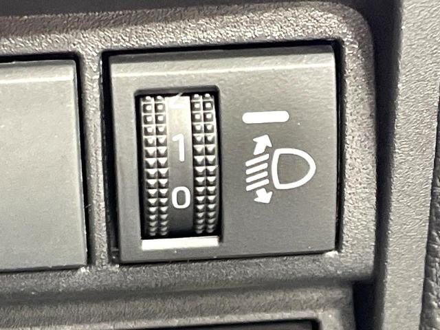 ヤリスクロス Ｘ　禁煙車　純正８型ディスプレイオーディオ　バックカメラ　セーフティセンス　レーダークルーズ　コーナーセンサー　スマートキー　レーンキープ　オートマチックハイビーム　ＥＴＣ　Ｂｌｕｅｔｏｏｔｈ　フルセグ（44枚目）