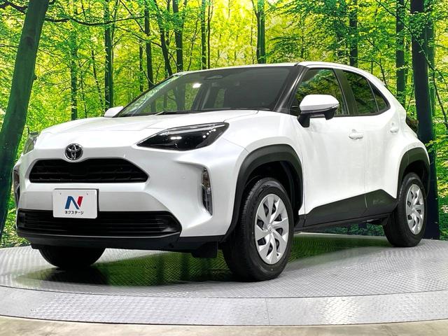 ヤリスクロス Ｘ　禁煙車　純正８型ディスプレイオーディオ　バックカメラ　セーフティセンス　レーダークルーズ　コーナーセンサー　スマートキー　レーンキープ　オートマチックハイビーム　ＥＴＣ　Ｂｌｕｅｔｏｏｔｈ　フルセグ（50枚目）