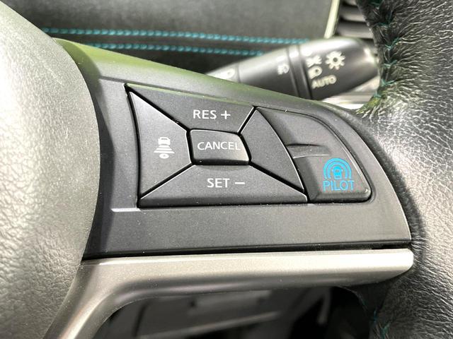 セレナ ライダー　プロパイロットエディション　禁煙車　フリップダウンモニター　ハンズフリー両側パワースライドドア　プロパイロット　純正ナビ　バックカメラ　ＬＥＤヘッド／ＬＥＤフォグライト　１６インチＡＷ　スマートキー　Ｂｌｕｅｔｏｏｔｈ　フルセグ（2枚目）