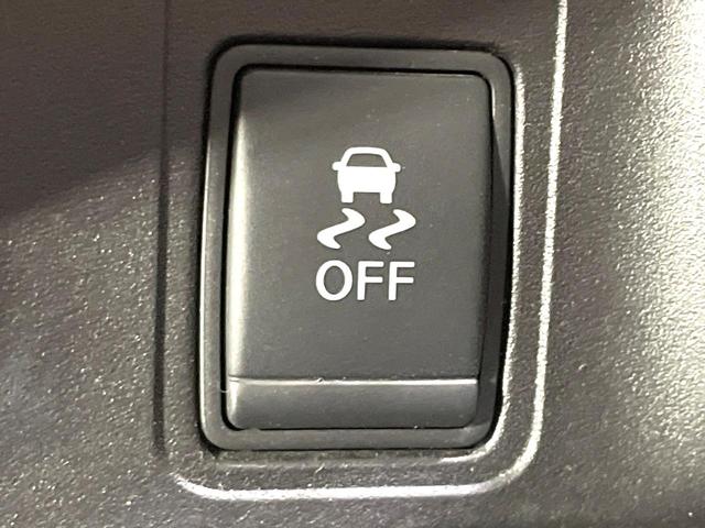 セレナ ライダー　プロパイロットエディション　禁煙車　フリップダウンモニター　ハンズフリー両側パワースライドドア　プロパイロット　純正ナビ　バックカメラ　ＬＥＤヘッド／ＬＥＤフォグライト　１６インチＡＷ　スマートキー　Ｂｌｕｅｔｏｏｔｈ　フルセグ（30枚目）