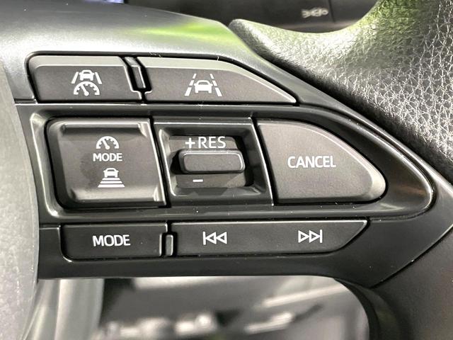 ヤリスクロス Ｘ　禁煙車　純正８型ディスプレイオーディオ　バックカメラ　セーフティセンス　レーダークルーズ　スマートキー　レーンキープ　オートマチックハイビーム　オートライト　Ｂｌｕｅｔｏｏｔｈ接続　フルセグＴＶ（6枚目）