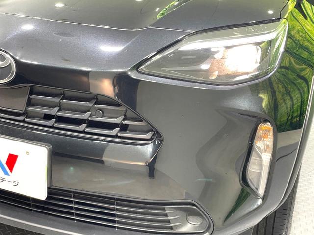 ヤリスクロス Ｘ　禁煙車　純正８型ディスプレイオーディオ　バックカメラ　セーフティセンス　レーダークルーズ　スマートキー　レーンキープ　オートマチックハイビーム　オートライト　Ｂｌｕｅｔｏｏｔｈ接続　フルセグＴＶ（12枚目）