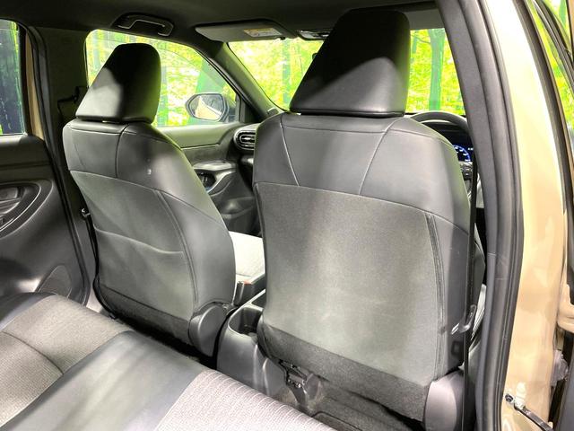 ヤリスクロス ハイブリッドＺ　禁煙車　純正８型ナビ付ディスプレイオーディオ　全周囲カメラ　セーフティセンス　レーダークルーズ　パワーリアゲート　シートヒーター　パワーシート　ハーフレザーシート　ＬＥＤヘッド　ステアリングヒーター（27枚目）