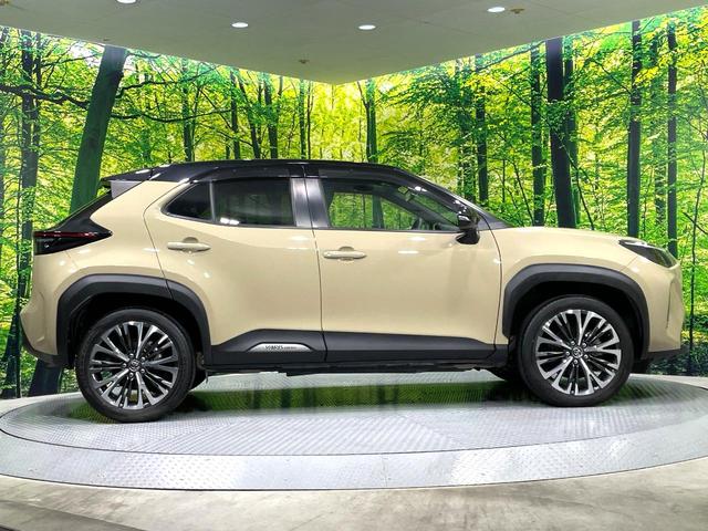 ヤリスクロス ハイブリッドＺ　禁煙車　純正８型ナビ付ディスプレイオーディオ　全周囲カメラ　セーフティセンス　レーダークルーズ　パワーリアゲート　シートヒーター　パワーシート　ハーフレザーシート　ＬＥＤヘッド　ステアリングヒーター（53枚目）