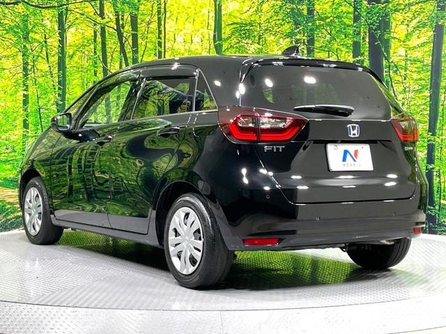 フィット ｅ：ＨＥＶホーム　禁煙車　純正９インチナビ　ホンダセンシング　アダプティブクルーズ　ＥＴＣ　Ｂｌｕｅｔｏｏｔｈ接続　ドラレコ　スマートキー　ハーフレザーシート　ＬＥＤヘッド　コーナーセンサー　オートライト（27枚目）