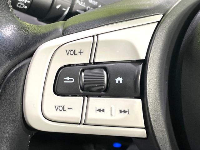 フィット ｅ：ＨＥＶホーム　禁煙車　純正９インチナビ　ホンダセンシング　アダプティブクルーズ　ＥＴＣ　Ｂｌｕｅｔｏｏｔｈ接続　ドラレコ　スマートキー　ハーフレザーシート　ＬＥＤヘッド　コーナーセンサー　オートライト（42枚目）