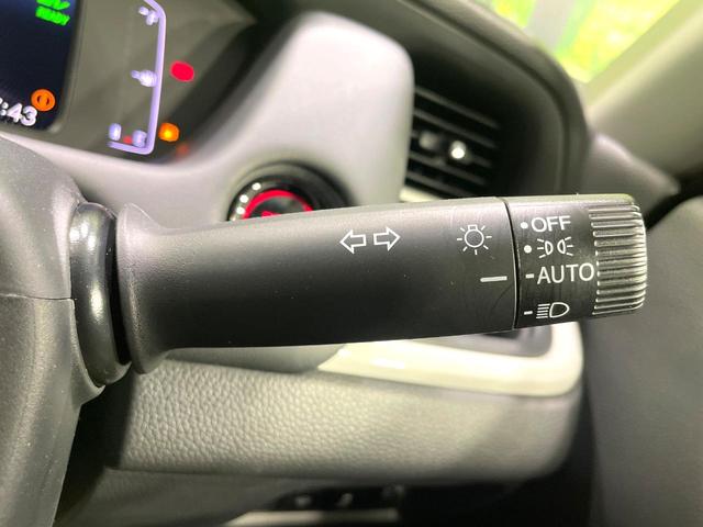 フィット ｅ：ＨＥＶホーム　禁煙車　純正９インチナビ　ホンダセンシング　アダプティブクルーズ　ＥＴＣ　Ｂｌｕｅｔｏｏｔｈ接続　ドラレコ　スマートキー　ハーフレザーシート　ＬＥＤヘッド　コーナーセンサー　オートライト（44枚目）