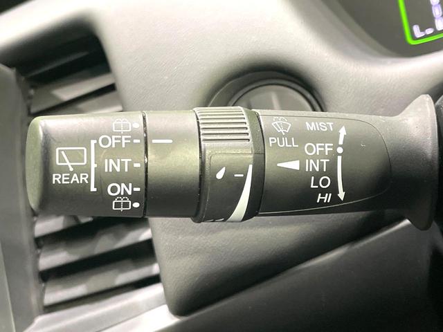フィット ｅ：ＨＥＶホーム　禁煙車　純正９インチナビ　ホンダセンシング　アダプティブクルーズ　ＥＴＣ　Ｂｌｕｅｔｏｏｔｈ接続　ドラレコ　スマートキー　ハーフレザーシート　ＬＥＤヘッド　コーナーセンサー　オートライト（45枚目）