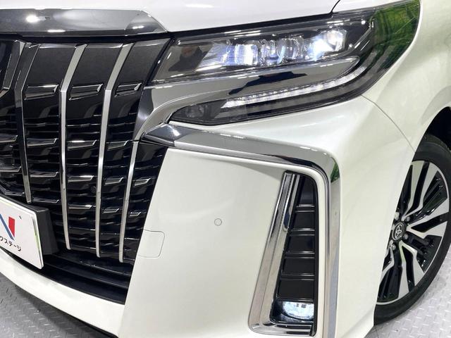アルファード ２．５Ｓ　Ｃパッケージ　禁煙車　後期　ツインムーンルーフ　フリップダウンモニター　両側電動スライドドア　純正９型ディスプレイオーディオ　バックカメラ　セーフティセンス　レーダークルーズ　３眼ＬＥＤヘッド　シートエアコン（12枚目）