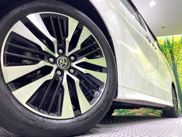 アルファード ２．５Ｓ　Ｃパッケージ　禁煙車　後期　ツインムーンルーフ　フリップダウンモニター　両側電動スライドドア　純正９型ディスプレイオーディオ　バックカメラ　セーフティセンス　レーダークルーズ　３眼ＬＥＤヘッド　シートエアコン（13枚目）