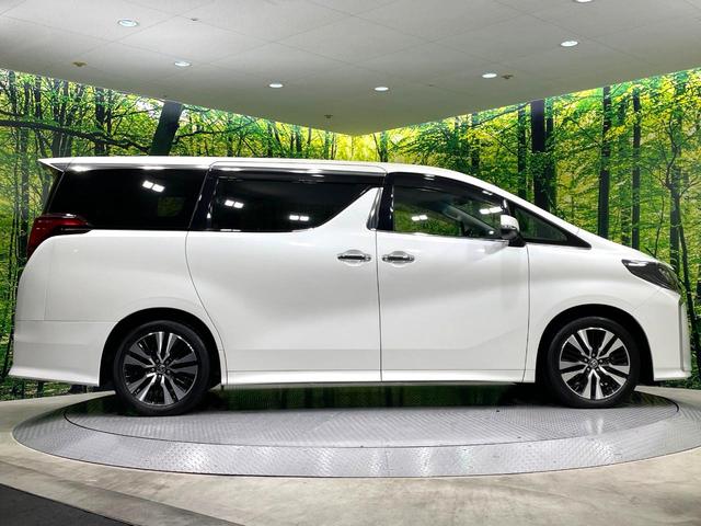 アルファード ２．５Ｓ　Ｃパッケージ　禁煙車　後期　ツインムーンルーフ　フリップダウンモニター　両側電動スライドドア　純正９型ディスプレイオーディオ　バックカメラ　セーフティセンス　レーダークルーズ　３眼ＬＥＤヘッド　シートエアコン（32枚目）