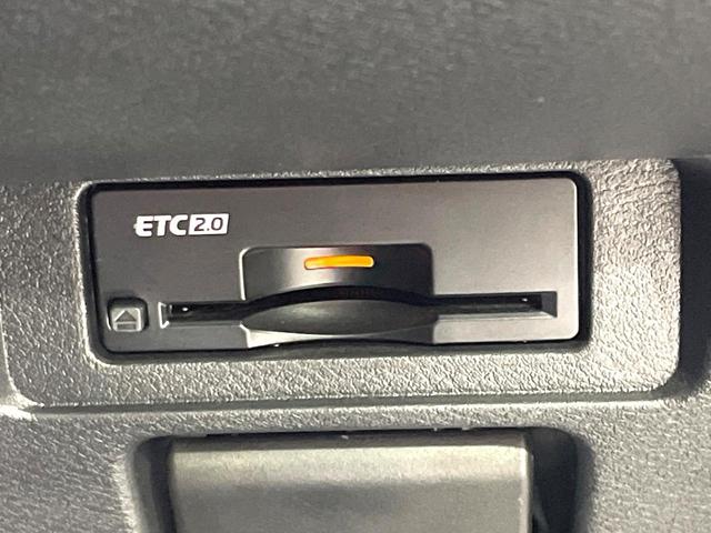 ノート オーテック　クロスオーバー　全周囲カメラ　衝突被害軽減システム　レーダークルーズ　禁煙車　ハーフレザーシート　ドラレコ　コーナーセンサー　スマートキー　ＬＥＤヘッド　ＥＴＣ２．０　純正１６インチアルミ　オートハイビーム（7枚目）