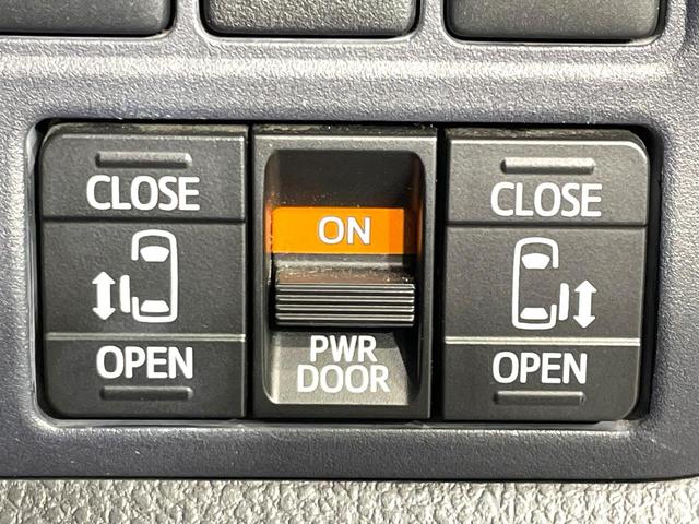 ヴォクシー ハイブリッドＶ　禁煙車　ナビ　両側電動ドア　後席モニター　バックカメラ　ドラレコ　スマートキー　ＬＥＤヘッド　ＥＴＣ　純正１６インチアルミ　オートエアコン　リアエアコン　Ｂｌｕｅｔｏｏｔｈ　ＣＤ　ＤＶＤ再生　地デジ（5枚目）