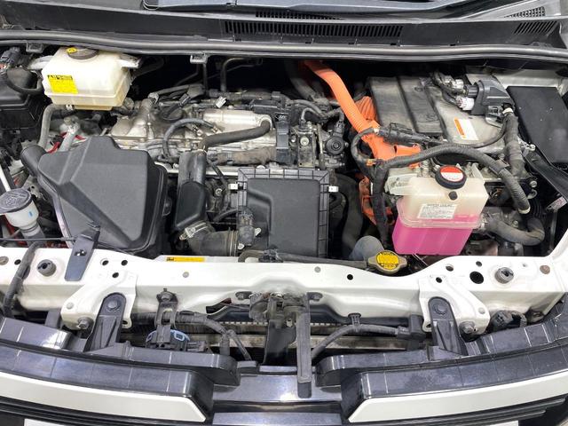 ヴォクシー ハイブリッドＶ　禁煙車　ナビ　両側電動ドア　後席モニター　バックカメラ　ドラレコ　スマートキー　ＬＥＤヘッド　ＥＴＣ　純正１６インチアルミ　オートエアコン　リアエアコン　Ｂｌｕｅｔｏｏｔｈ　ＣＤ　ＤＶＤ再生　地デジ（18枚目）