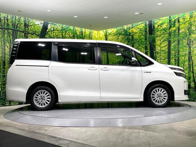 ヴォクシー ハイブリッドＶ　禁煙車　ナビ　両側電動ドア　後席モニター　バックカメラ　ドラレコ　スマートキー　ＬＥＤヘッド　ＥＴＣ　純正１６インチアルミ　オートエアコン　リアエアコン　Ｂｌｕｅｔｏｏｔｈ　ＣＤ　ＤＶＤ再生　地デジ（30枚目）