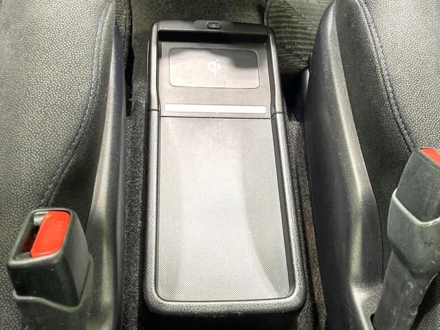 ヴォクシー ハイブリッドＶ　禁煙車　ナビ　両側電動ドア　後席モニター　バックカメラ　ドラレコ　スマートキー　ＬＥＤヘッド　ＥＴＣ　純正１６インチアルミ　オートエアコン　リアエアコン　Ｂｌｕｅｔｏｏｔｈ　ＣＤ　ＤＶＤ再生　地デジ（36枚目）