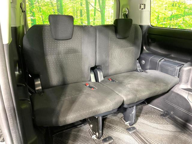 ヴォクシー ハイブリッドＶ　禁煙車　ナビ　両側電動ドア　後席モニター　バックカメラ　ドラレコ　スマートキー　ＬＥＤヘッド　ＥＴＣ　純正１６インチアルミ　オートエアコン　リアエアコン　Ｂｌｕｅｔｏｏｔｈ　ＣＤ　ＤＶＤ再生　地デジ（38枚目）