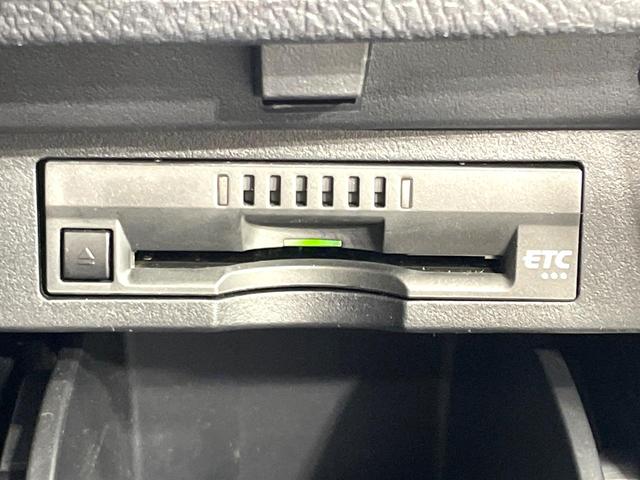 アルファード 2.5S Cパッケージ サンルーフ 禁煙車 フリップダウンモニター 純正ディスプレイオーディオ 両側電動スライド バックカメラ ブラインドスポットモニター セーフティセンス レーダークルーズ ETC Bluetooth接続(8枚目)