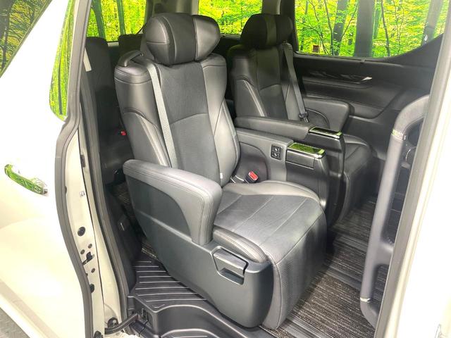 アルファード 2.5S Cパッケージ サンルーフ 禁煙車 フリップダウンモニター 純正ディスプレイオーディオ 両側電動スライド バックカメラ ブラインドスポットモニター セーフティセンス レーダークルーズ ETC Bluetooth接続(11枚目)