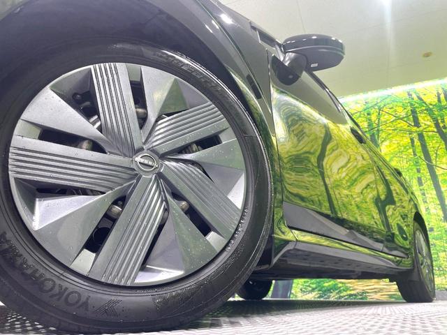 ノート Ｘ　禁煙車　純正９型ナビ　バックカメラ　衝突被害軽減システム　ドラレコ　ＥＴＣ　Ｂｌｕｅｔｏｏｔｈ接続　コーナーセンサー　ＬＥＤヘッド　ハイビームアシス　スマートキー　オートライト／エアコン（13枚目）