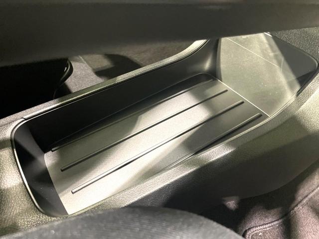 ノート Ｘ　禁煙車　純正９型ナビ　バックカメラ　衝突被害軽減システム　ドラレコ　ＥＴＣ　Ｂｌｕｅｔｏｏｔｈ接続　コーナーセンサー　ＬＥＤヘッド　ハイビームアシス　スマートキー　オートライト／エアコン（54枚目）