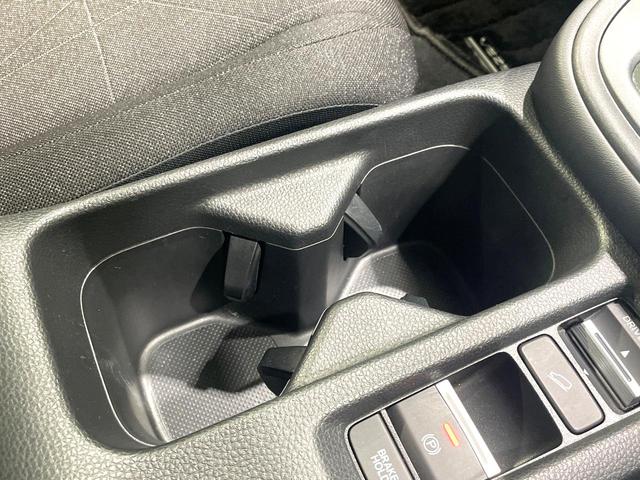 ヴェゼル ｅ：ＨＥＶ　Ｘ　禁煙車　純正８型ナビ　バックカメラ　ホンダセンシング　アダプティブクルーズ　ＥＴＣ　ドラレコ　フルセグ　Ｂｌｕｅｔｏｏｔｈ　ＬＥＤヘッド／フォグランプ　コーナーセンサー　オートハイビーム　オートライト（41枚目）