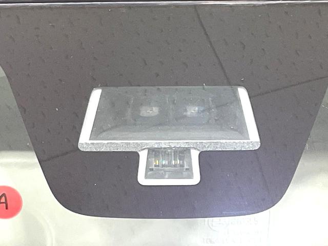 ハスラー Ｇ　ＳＤナビ　禁煙車　衝突軽減装置　シートヒーター　踏み間違い防止装置　車線逸脱警報　スマートキー　アイドリングストップ　アイドリングストップ　オートエアコン　横滑り防止装置　盗難防止システム（5枚目）