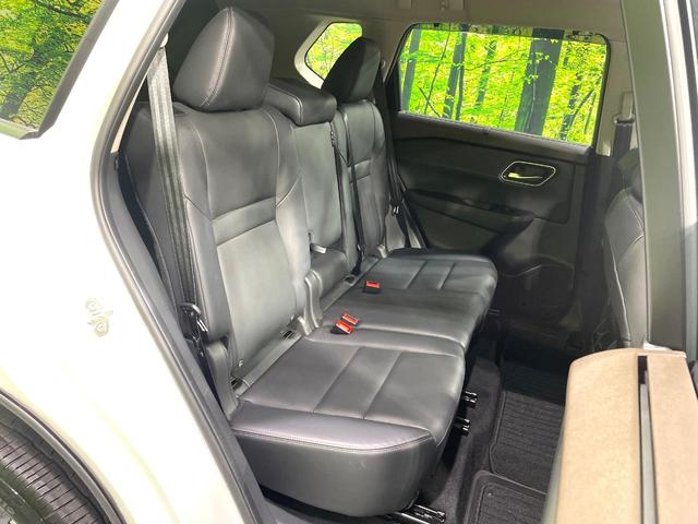 エクストレイル Ｇ　禁煙車　純正１２．３型ナビ　全周囲カメラ　プロパイロット　２トーンカラー　エマージェンシーブレーキ　ＥＴＣ２．０　ドラレコ　シートヒーター　パワーバックドア　パワーシート　ＬＥＤヘッド／フォグライト（9枚目）