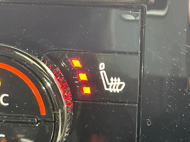 エクストレイル Ｇ　禁煙車　純正１２．３型ナビ　全周囲カメラ　プロパイロット　２トーンカラー　エマージェンシーブレーキ　ＥＴＣ２．０　ドラレコ　シートヒーター　パワーバックドア　パワーシート　ＬＥＤヘッド／フォグライト（22枚目）