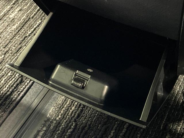 ヴェルファイア ２．５Ｚ　Ａエディション　モデリスタエアロ　ツインムーンルーフ　ＢＩＧ－Ｘ１０型ナビ　後席モニター　両側電動ドア　禁煙車　衝突軽減装置　レーダークルーズ　ＬＥＤヘッド　ドラレコ　フルセグ　Ｂｌｕｅｔｏｏｔｈ再生　ＥＴＣ（48枚目）